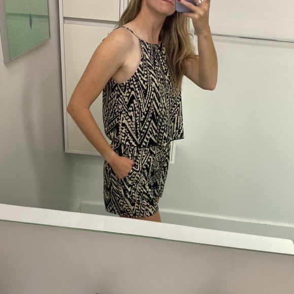 Julie Billiart romper - Picture 3 of 7